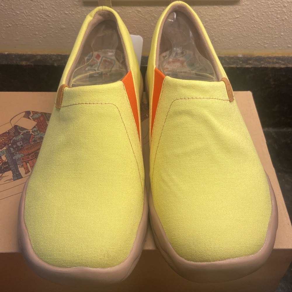 UIN Women's Travel Walking Shoes Slip On Casual Loafers (Toledo Lemon Yellow)
